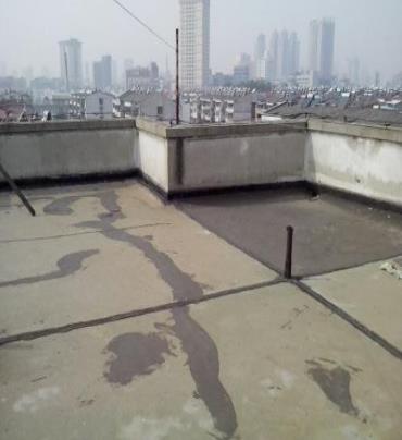 汕头漏水维修 楼顶漏水是什么原因，楼顶漏水维修方法是什么?